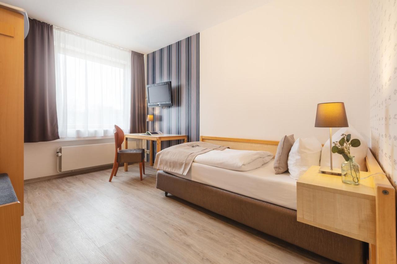 Garner Hotel Kiel - Akademie Bagian luar foto